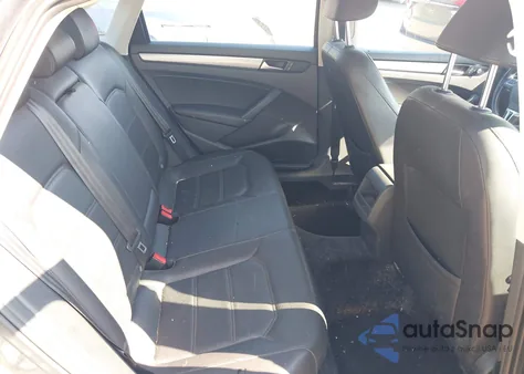 2015 Volkswagen Passat 1.8T Wolfsburg Edition из США, поврежденный, VIN 1VWAT7A31FC080393